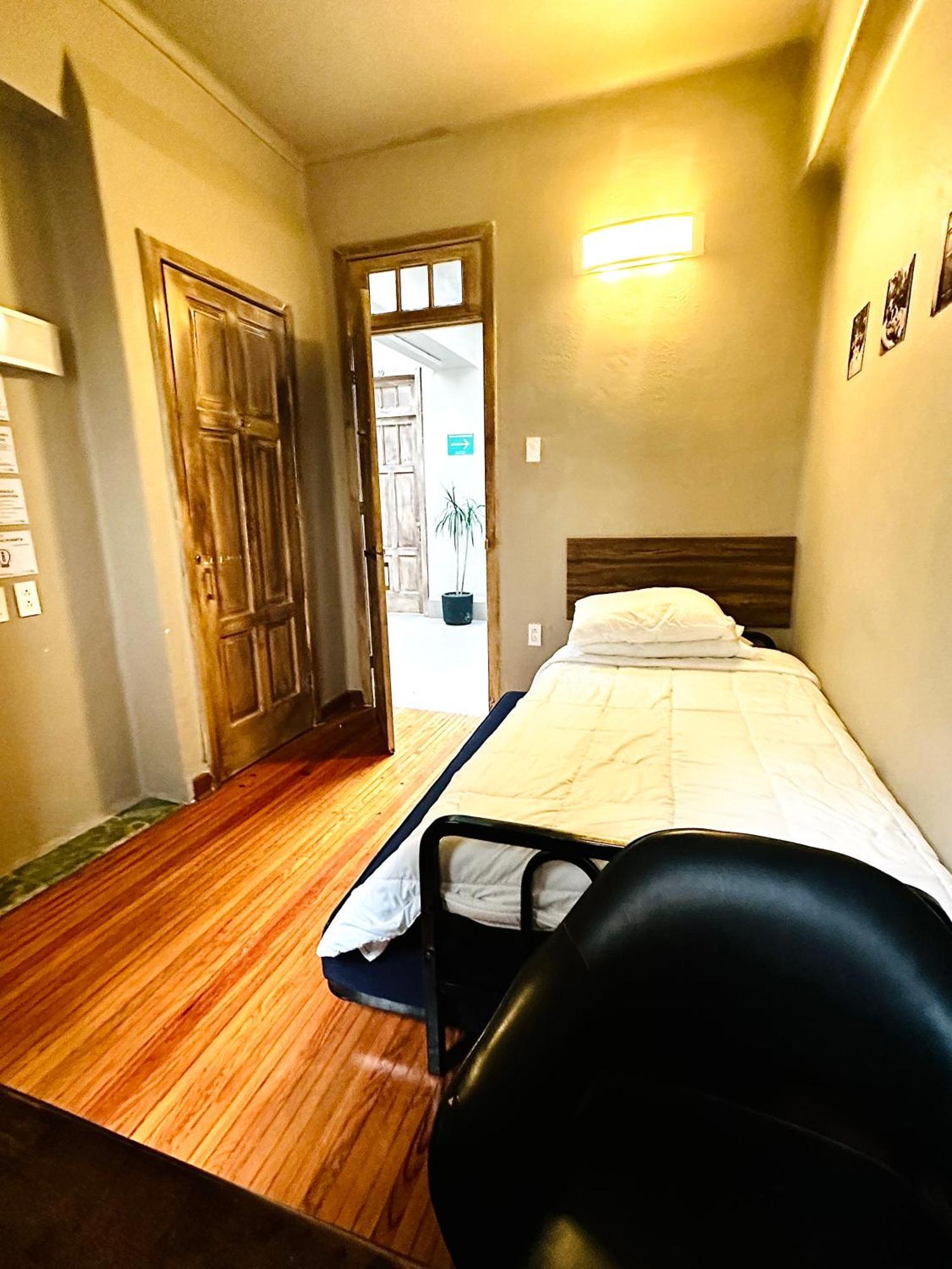 Frontera 49 Roma Norte Hostal مدينة مكسيكو المظهر الخارجي الصورة